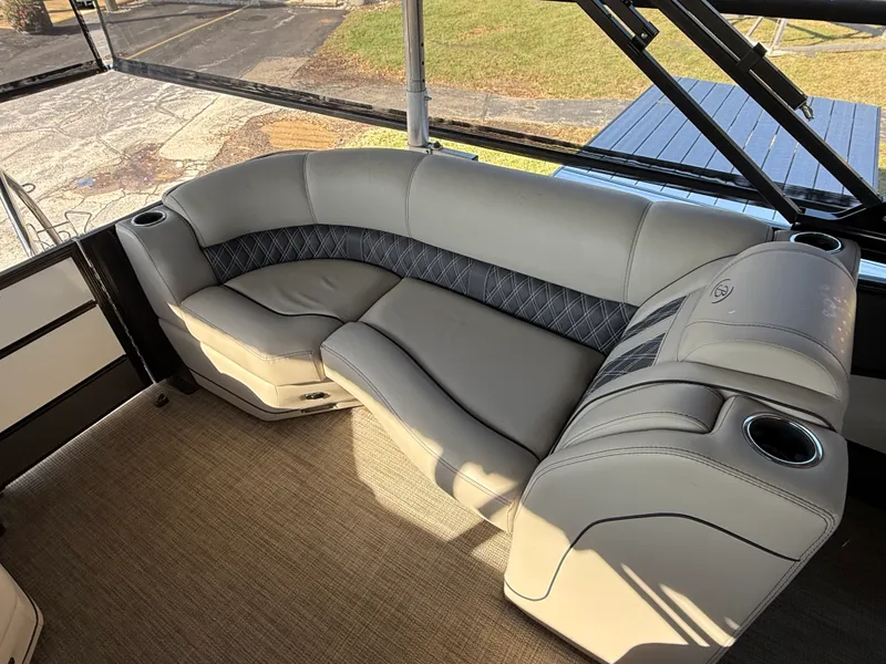 Slide: The Image of Barletta L23QC 2021 - 12