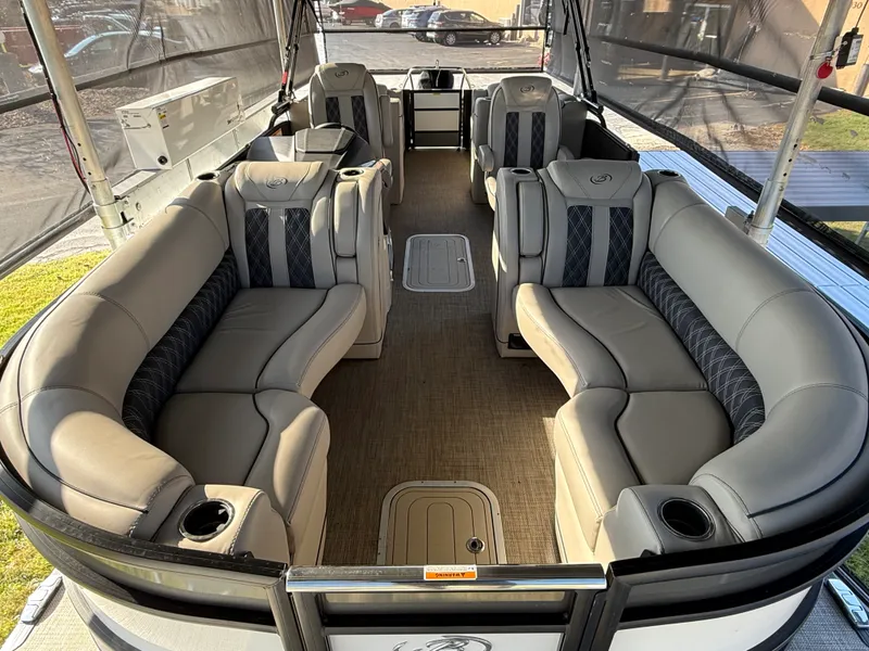 Slide: The Image of Barletta L23QC 2021 - 4