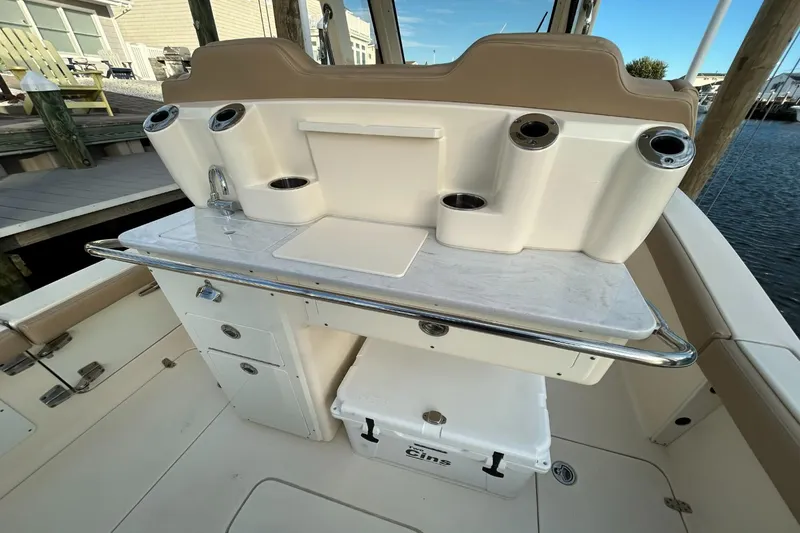 Slide: The Image of Scout 260 LXF 2024 - 7