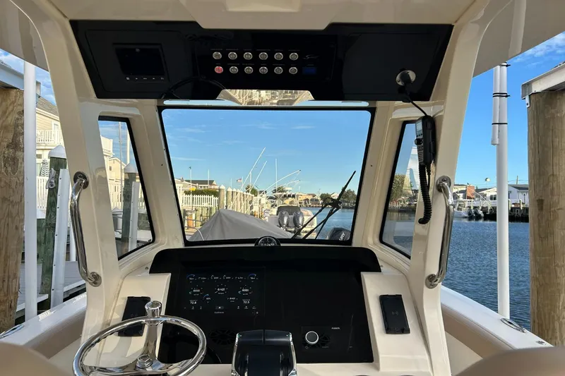 Slide: The Image of Scout 260 LXF 2024 - 9