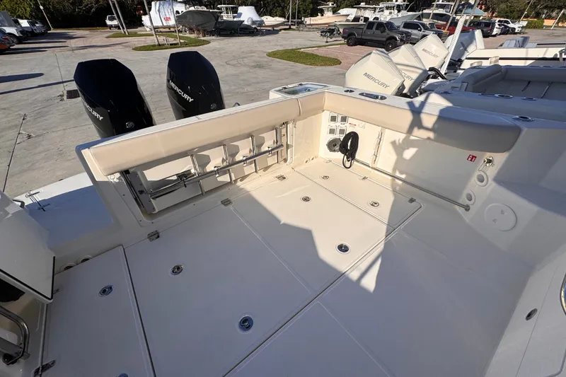 Slide: The Image of Boston Whaler 325 Conquest 2026 - 11