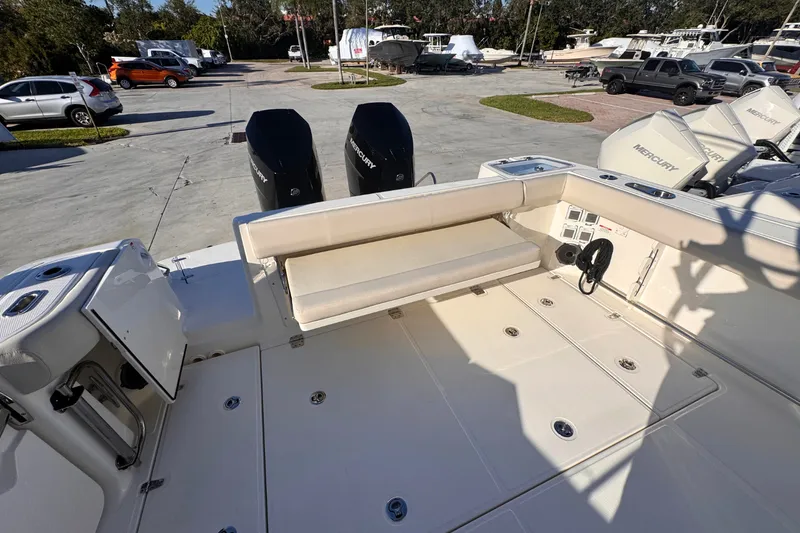 Slide: The Image of Boston Whaler 325 Conquest 2026 - 12