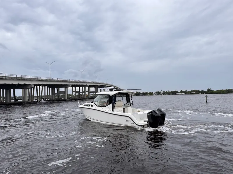 Slide: The Image of Boston Whaler 325 Conquest 2026 - 5