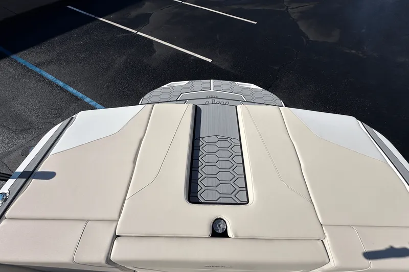 Slide: The Image of MasterCraft NXT22 2025 - 17