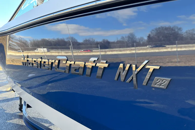 Slide: The Image of MasterCraft NXT22 2025 - 18