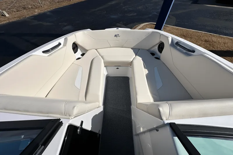 Slide: The Image of MasterCraft NXT22 2025 - 4