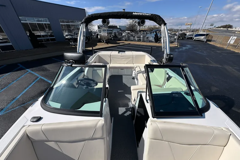 Slide: The Image of MasterCraft NXT22 2025 - 6