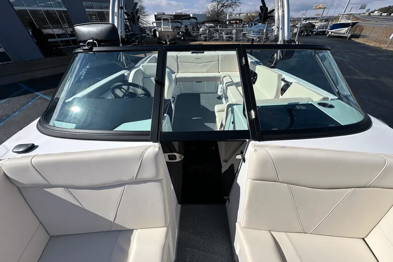 Slide: The Image of MasterCraft NXT22 2025 - 7