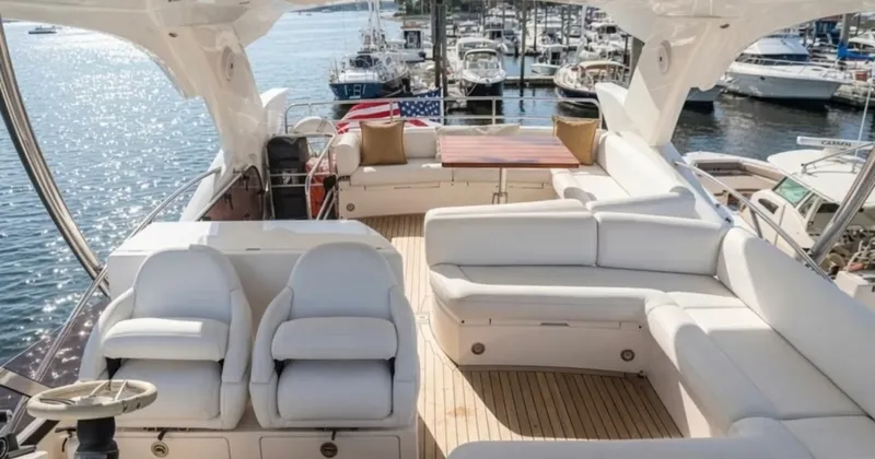 Slide: The Image of Sunseeker Manhattan 65 2016 - 19