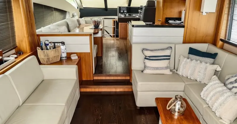 Slide: The Image of Sunseeker Manhattan 65 2016 - 6