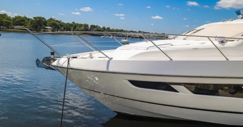 Slide: The Image of Sunseeker Manhattan 65 2016 - 15