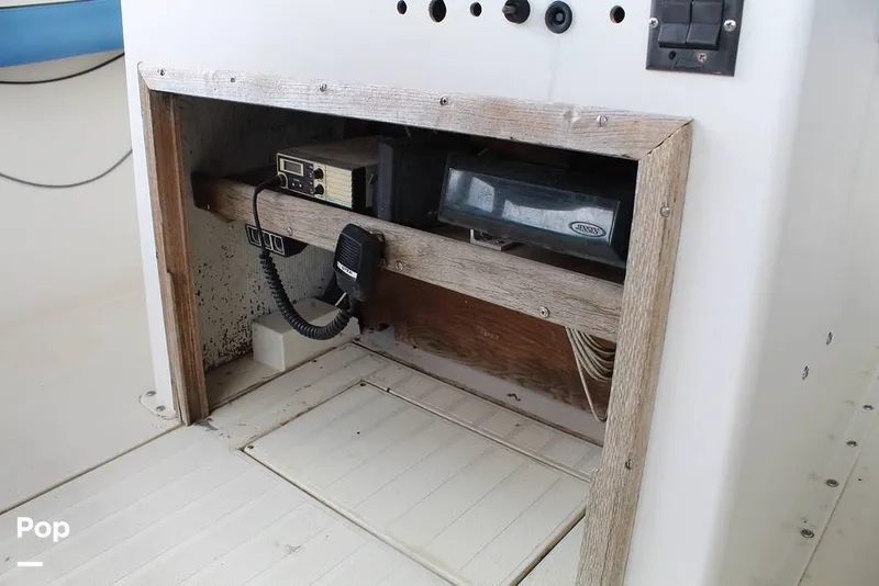 Slide: The Image of Marine Radio - 10202799