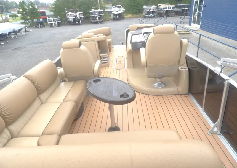 Slide: The Image of Harris Grand Mariner 250 2019 - 15