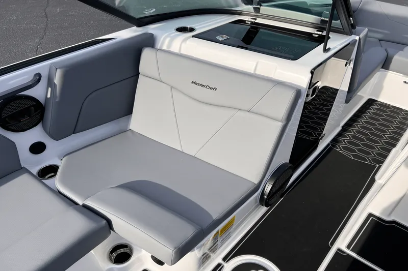 Slide: The Image of MasterCraft NXT22 2025 - 13
