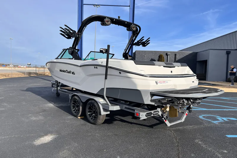 Slide: The Image of MasterCraft NXT22 2025 - 2