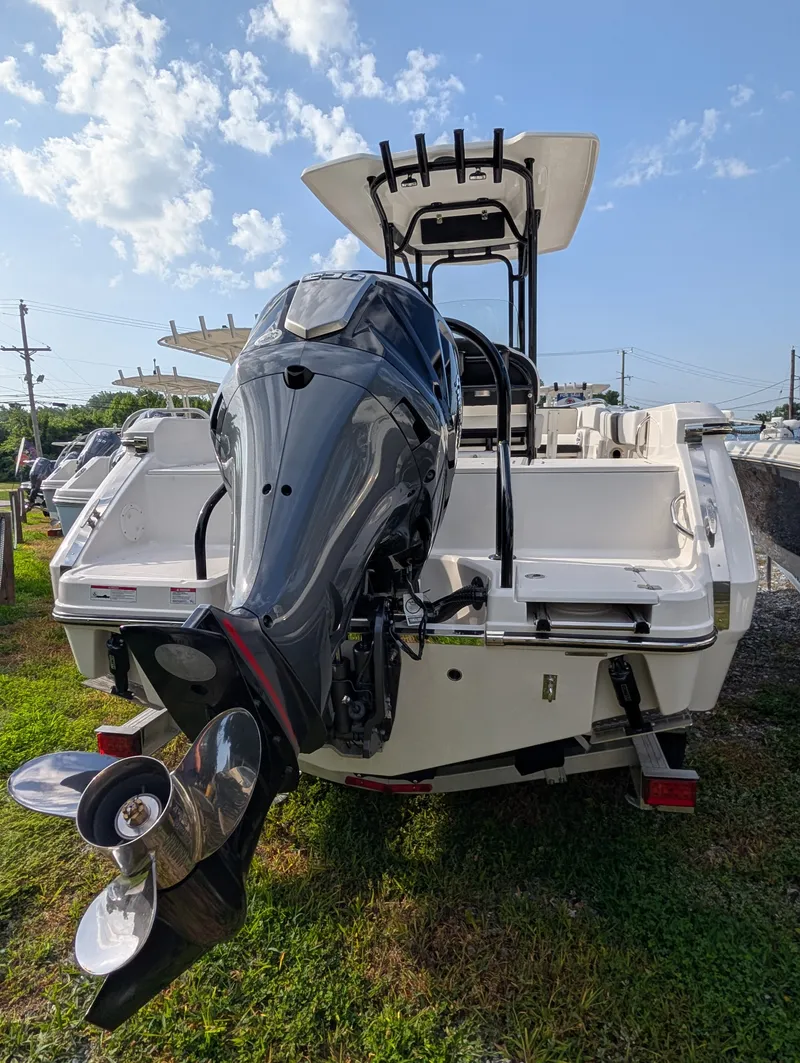 Slide: The Image of Robalo R232 EX 2026 - 2