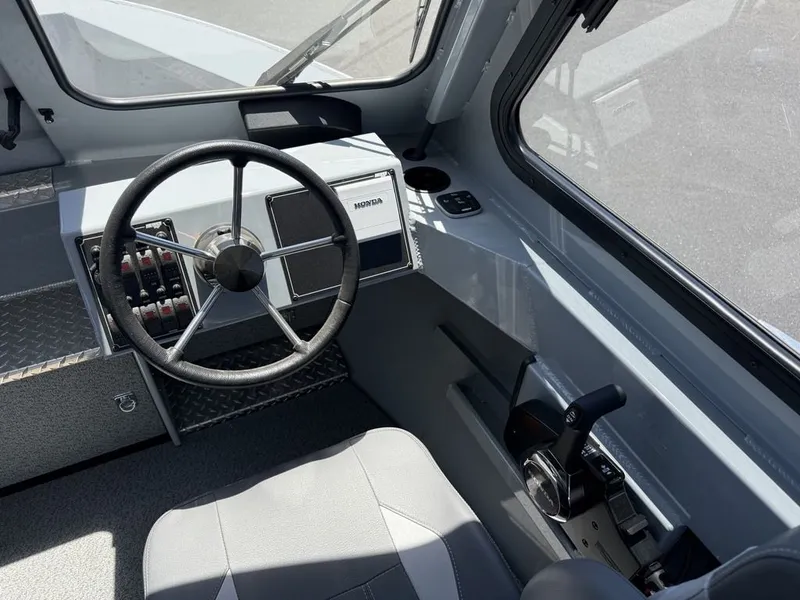Slide: The Image of Hewescraft 190 Sea Runner Hardtop 2026 - 9