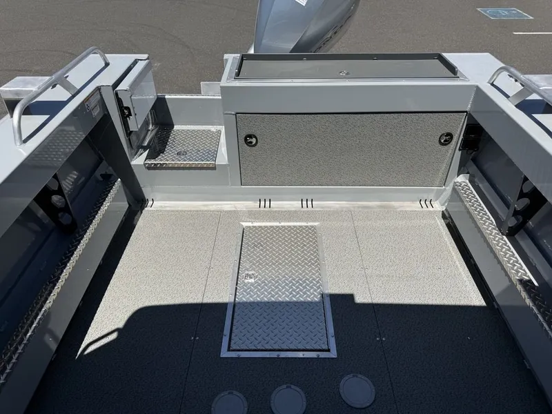 Slide: The Image of Hewescraft 190 Sea Runner Hardtop 2026 - 10