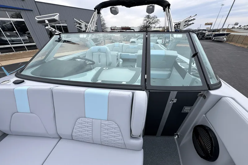 Slide: The Image of Mastercraft X26 2025 - 24