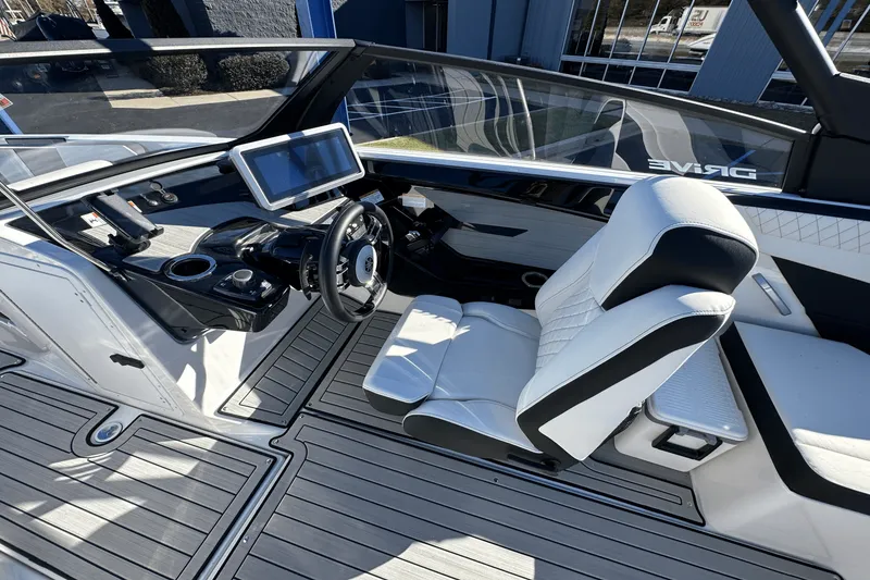 Slide: The Image of Yamaha 222SD 2025 - 17