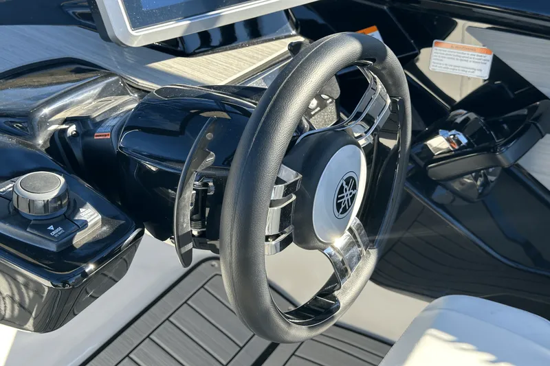 Slide: The Image of Yamaha 222SD 2025 - 19