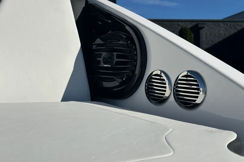 Slide: The Image of Yamaha 222SD 2025 - 25