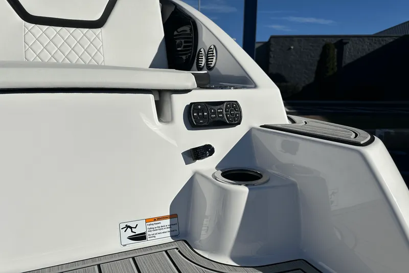 Slide: The Image of Yamaha 222SD 2025 - 26