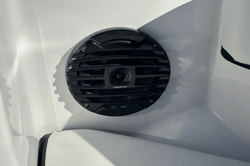 Slide: The Image of Yamaha 222SD 2025 - 8