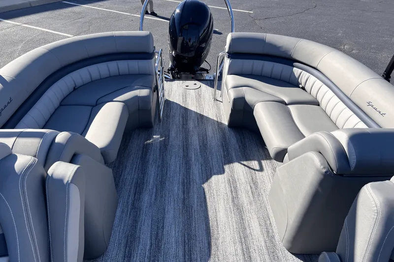 Slide: The Image of Bennington 23LXS 2025 - 16