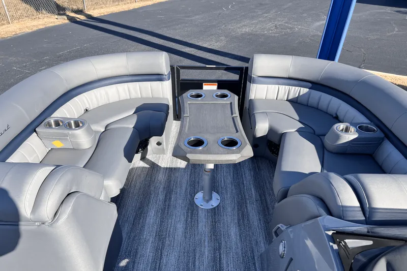 Slide: The Image of Bennington 23LXS 2025 - 7