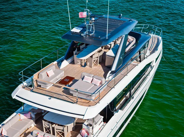 Slide: The Image of Prestige 520 S 2023 - 44