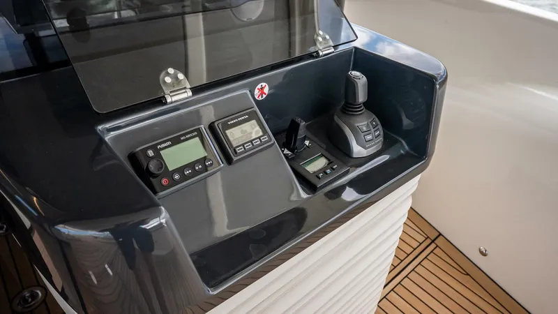 Slide: The Image of Absolute Navetta 58 2026 - 5624439