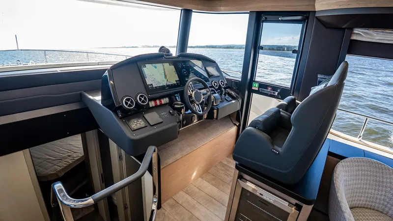 Slide: The Image of Absolute Navetta 58 2026 - 5624445