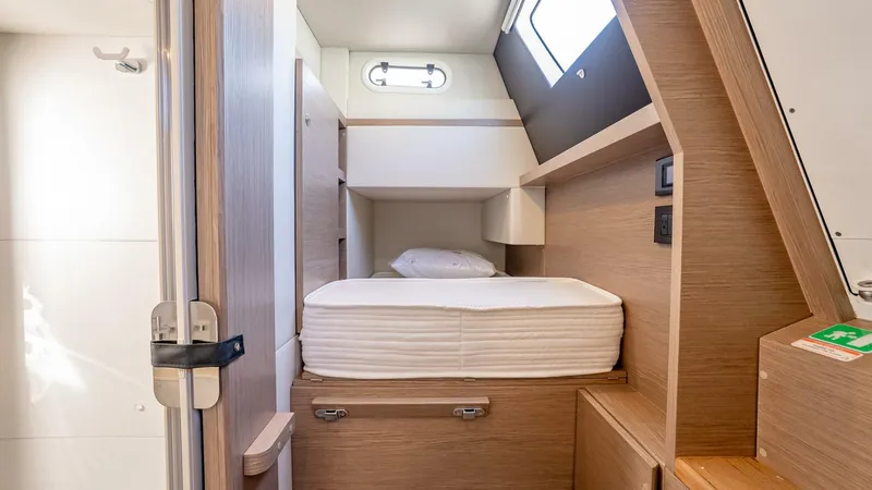 Slide: The Image of Absolute Navetta 58 2026 - 5624456