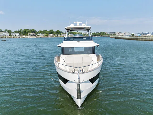 Slide: The Image of Absolute Navetta 58 2026 - 61