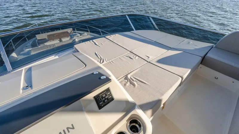 Slide: The Image of Absolute 60 Fly 2026 - 4930259