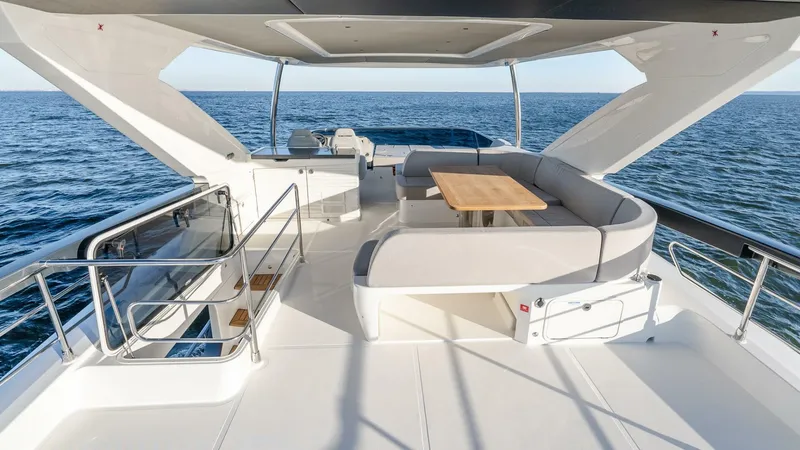 Slide: The Image of Absolute 60 Fly 2026 - 4930262