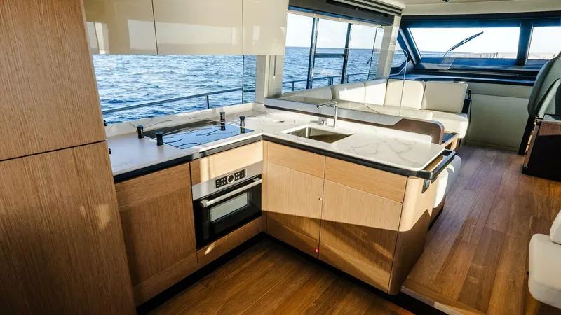 Slide: The Image of Absolute 60 Fly 2026 - 4930263