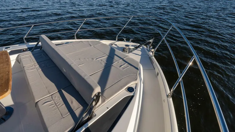 Slide: The Image of Absolute 60 Fly 2026 - 4930277