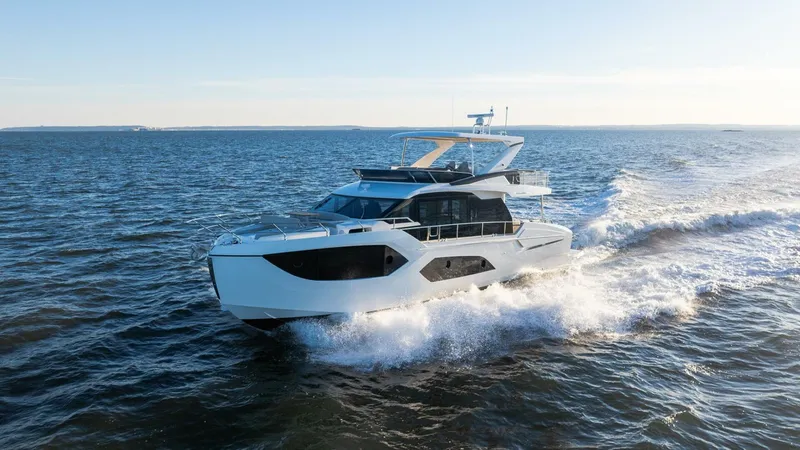 Slide: The Image of Absolute 60 Fly 2026 - 4930238