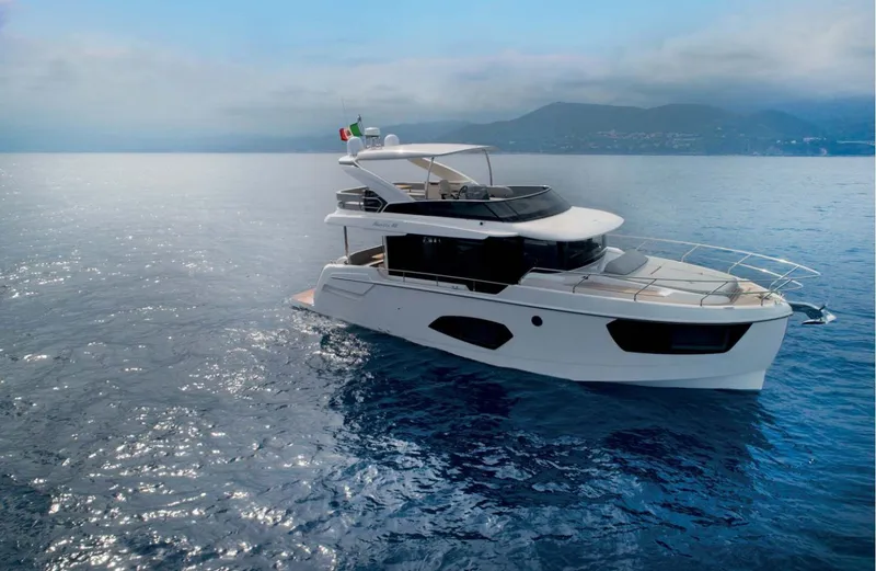 The Image of Absolute Navetta 48 2026 - 1543642