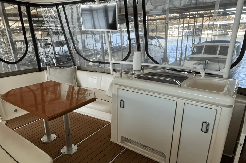 Slide: The Image of Cruisers Yachts 415 EXPRESS MOTOR YACHT 2006 - 14