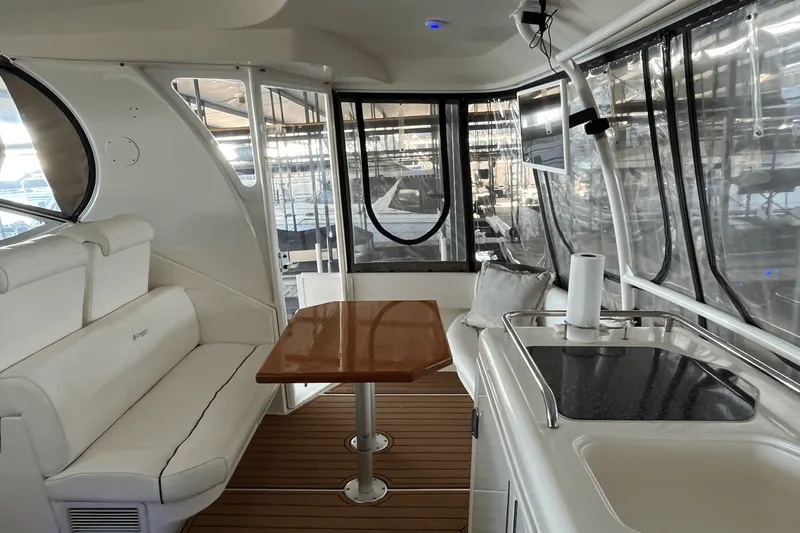 Slide: The Image of Cruisers Yachts 415 EXPRESS MOTOR YACHT 2006 - 19