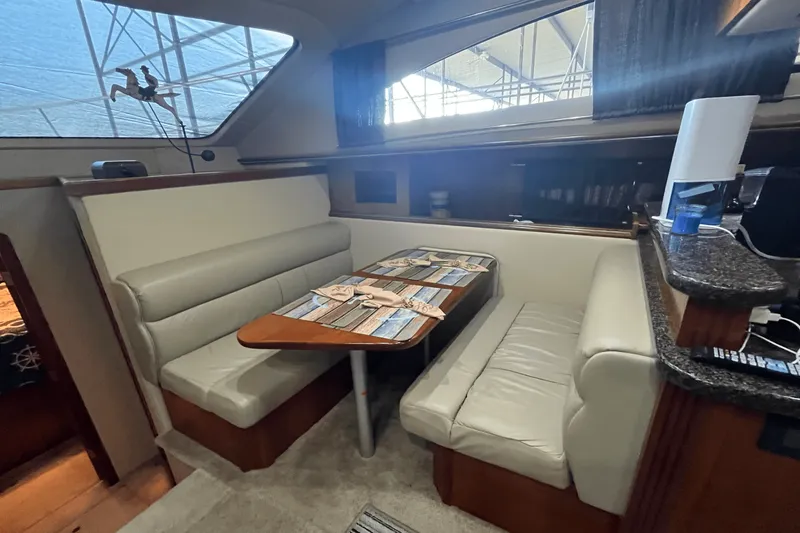 Slide: The Image of Cruisers Yachts 415 EXPRESS MOTOR YACHT 2006 - 28