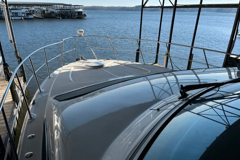 Slide: The Image of Cruisers Yachts 415 EXPRESS MOTOR YACHT 2006 - 4