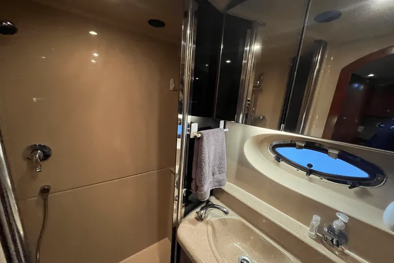 Slide: The Image of Cruisers Yachts 415 EXPRESS MOTOR YACHT 2006 - 46