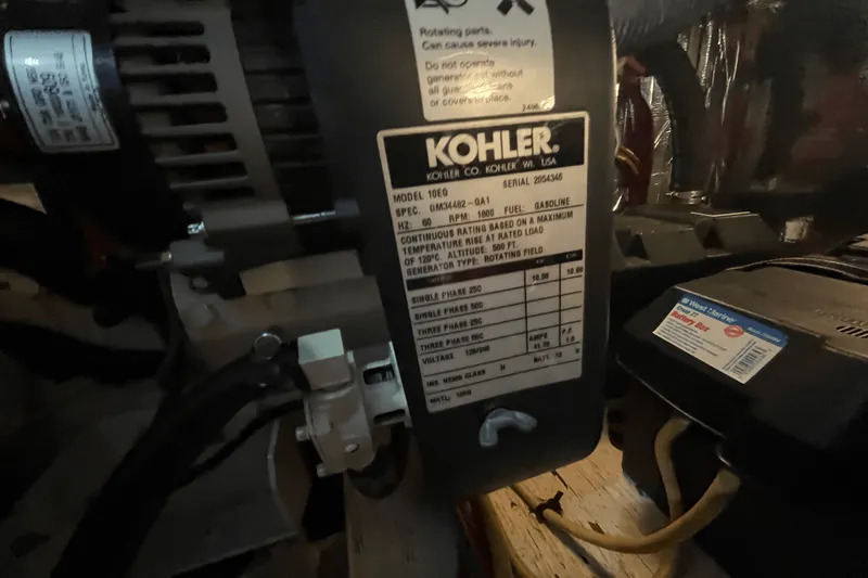 Slide: The Image of Cruisers Yachts 415 EXPRESS MOTOR YACHT 2006 - 52