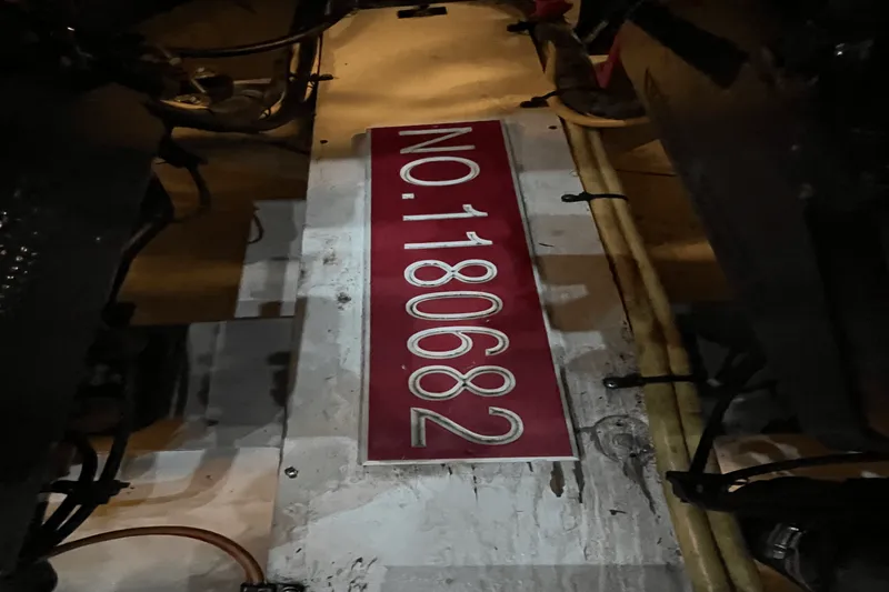 Slide: The Image of Cruisers Yachts 415 EXPRESS MOTOR YACHT 2006 - 54