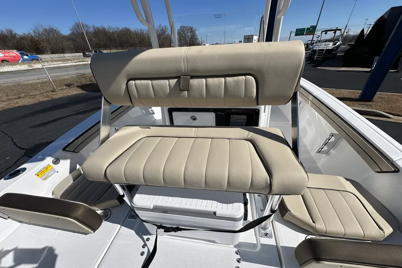 Slide: The Image of Yamaha 190 FSH Sport 2025 - 11