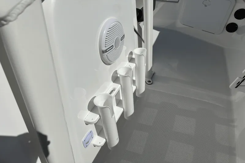 Slide: The Image of Yamaha 190 FSH Sport 2025 - 15